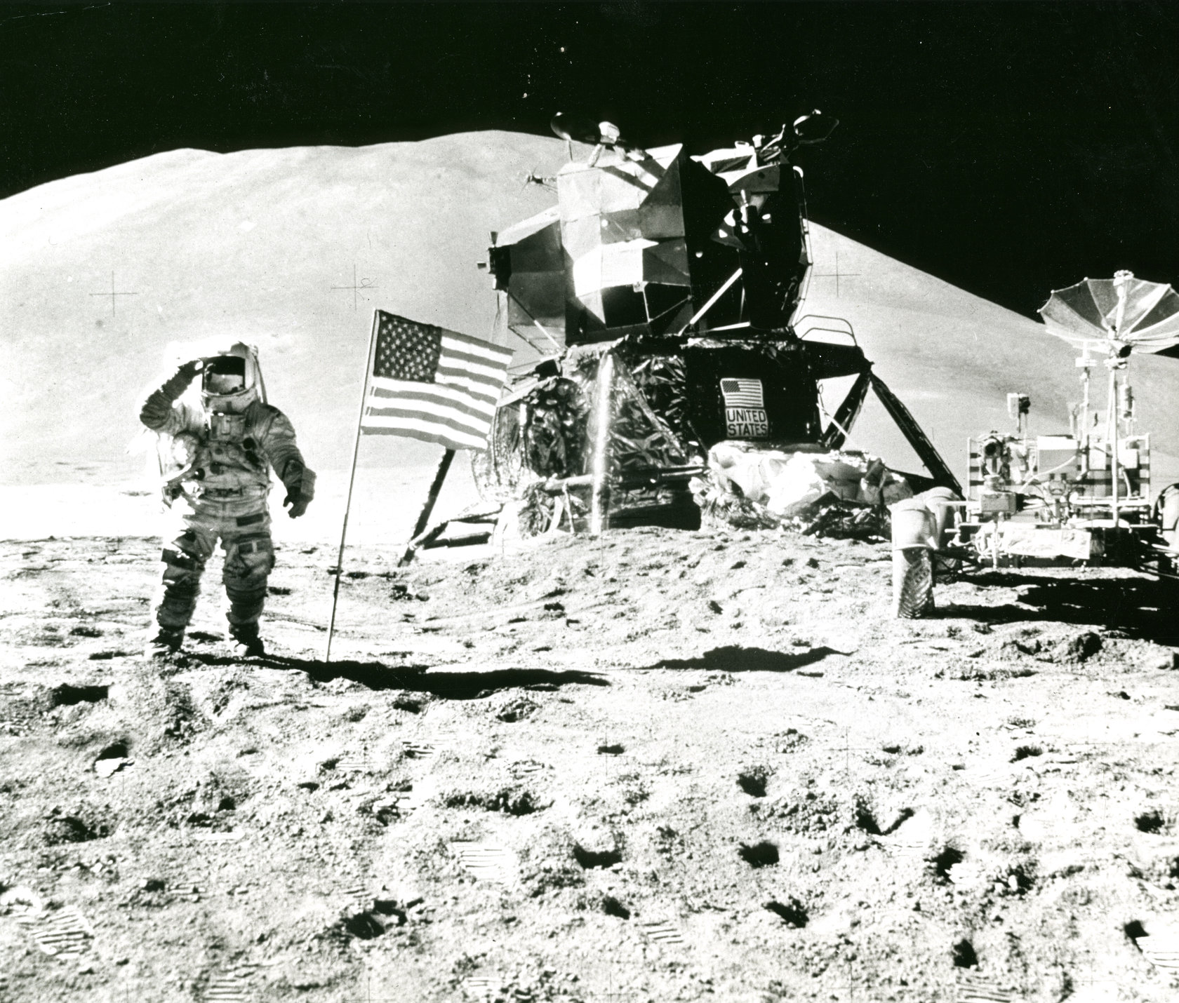 Mondlandung USA mit amerikanischer Flagge