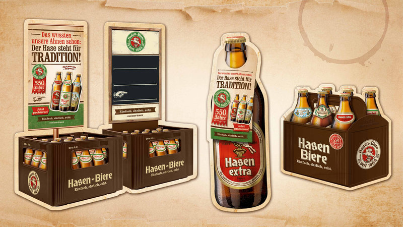 550 Jahre Hasen-Bräu am POS: Bierkisten, Bierflasche, Biertragerl